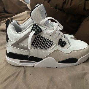 Jordan 4 military black